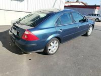 begagnad Ford Mondeo Halvkombi 2.5 V6 ghia 170hk