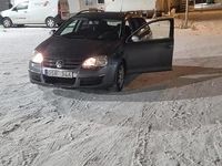 Begagnad VW Golf VI 105 HK (77 kW) 2008 Halvkombi