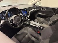 Begagnad Volvo V60 Momentum 190 HK (139 kW) 2020 Vit Kombi