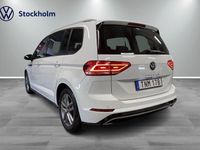 begagnad VW Touran TSI150 DSG R-Line/7sits/Plus/Drag/P-värmar