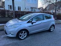 Begagnad Ford Fiesta Titanium 82 HK (60 kW) 2011 Halvkombi