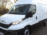 begagnad Iveco Daily 35-140 Högskåp 12 m3 Automat NYTT Drag 3500 kg 2021, Minibuss