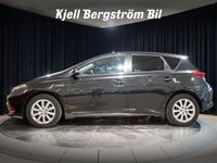 begagnad Toyota Auris Hybrid e-CVT