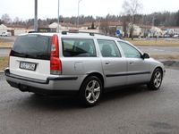 begagnad Volvo V70 2.4 T Manuell 140hk Business DRAGKROK AC