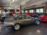 Begagnad De Tomaso Pantera 268 HK (197 kW) 1975 Grå Sportkupé