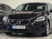 Begagnad Volvo V40 Momentum 150 HK (110 kW) 2018 Svart Halvkombi