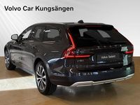 Begagnad Volvo V90 CC Plus 253 HK (186 kW) 2024 Blå Kombi