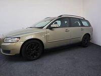 Begagnad Volvo V50 Kinetic 109 HK (80 kW) 2009 Grön Kombi