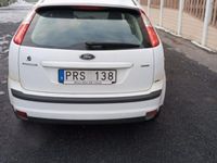 begagnad Ford Focus 5-dörrars 1.8 Flexifuel Euro 4