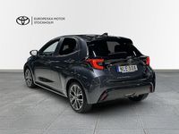 Begagnad Toyota Yaris Hybrid Style 131 HK (96 kW) 2024 Mörkgrå (grå) Halvkombi