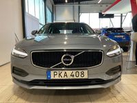 Begagnad Volvo V90 Momentum 190 HK (139 kW) 2017 Ljusblå Kombi