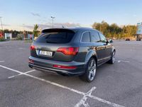 begagnad Audi Q7 V12 6.0 TDI B&O 7-sits Panorama Svensksåld