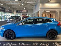 begagnad Volvo V40 T2 R-Design Euro 6 0.55l mil Halvskin 2016, Kombi