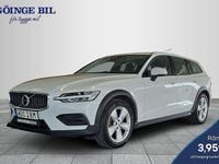 Begagnad Volvo V60 CC 197 HK (144 kW) 2022 Vit Kombi