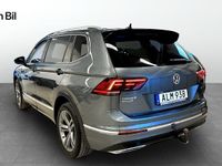 begagnad VW Tiguan Allspace TDI200 4M DSG R-Line 7Sits/Executive/Värme/Drag