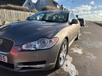 Begagnad Jaguar XF 275 HK (202 kW) 2010 Champangne Sedan