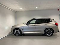 Begagnad BMW iX3 M Sport 210 kW (286 HK) 2024 Grå SUV