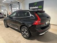 Begagnad Volvo XC60 Core 350 HK (257 kW) 2023 Svart SUV
