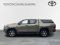 begagnad Toyota HiLux Dubbelhytt D-Cab 2,8 Invincible Teknikpaket JBL 360 2023, Transportbil