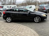 Begagnad Volvo V40 Kinetic 116 HK (85 kW) 2013 Svart Halvkombi