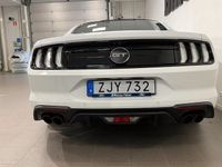 begagnad Ford Mustang GT 5.0 V8 A10 Svensksåld 2018, Sportkupé