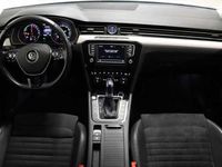 begagnad VW Passat Variant GTE 218 hk Drag Backkamera Adaptiv