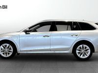 Begagnad Skoda Octavia Ambition 150 HK (110 kW) 2023 Ljusgrå (brilliant silver metallic) Kombi