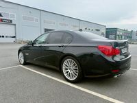 Begagnad BMW 730 245 HK (180 kW) 2011 Black metallic Sedan