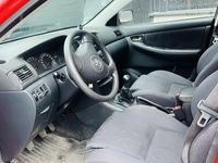 begagnad Toyota Corolla 5-dörrars 1.4 NY BESIKTAD Lågmil