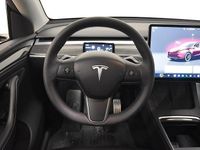 Begagnad Tesla Model Y Performance 392 kW (534 HK) 2023 Röd SUV