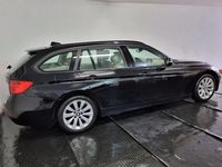 begagnad BMW 320 d Touring 184hk