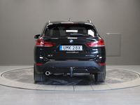 begagnad BMW X1 xDrive25e / Sport Line / Dragkrok / HK Ljud / V-hjul