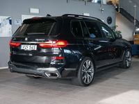 begagnad BMW X7 M50d M Sport Moms Pano HUD 7-Sits 400hk