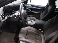 begagnad BMW i4 M50 M-Sport Fully Charged HiFi Drag Nypris 949.183:-