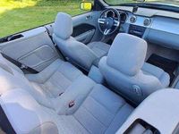 begagnad Ford Mustang V6 Convertible
