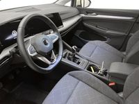 begagnad VW Golf VIII 1.0TSI 115 Backkamera Vinterhjul OBS 5 2023, Halvkombi