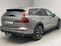 begagnad Volvo V60 CC B4 AWD Mildhybrid, Diesel 2022, Kombi