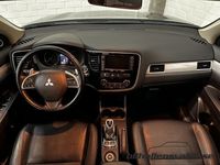 begagnad Mitsubishi Outlander P-HEV 2.0 Hybrid 4WD CVT