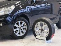 Begagnad Citroën C3 PureTech 82 HK (60 kW) 2015 Svart Halvkombi