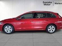 Begagnad VW Golf VIII 132 HK (97 kW) 2022 Mörkröd Kombi