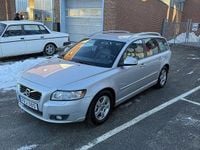 Begagnad Volvo V50 Momentum 116 HK (85 kW) 2012 Grå Kombi