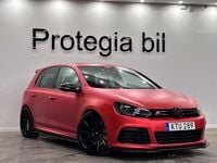 Begagnad VW Golf VI R 375 HK (275 kW) 2010 Mörkblå Halvkombi
