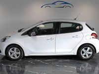 Begagnad Peugeot 208 110 HK (80 kW) 2019 Vit Halvkombi