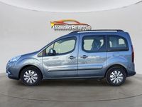 Begagnad Peugeot TePee 92 HK (67 kW) 2012 Grå