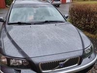 Begagnad Volvo V70 209 HK (153 kW) 2004 Grå Kombi