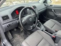 Begagnad VW Golf VI Design 105 HK (77 kW) 2008 Svart Halvkombi