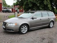 Begagnad Volvo V70 Momentum 109 HK (80 kW) 2010 Grå Kombi