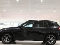 begagnad BMW X5 xDrive30d M Sport Innovation Travel Dragkrok Komfortstol 2022, SUV