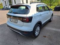 begagnad VW T-Cross - TSI Komfortpaket Lane assist