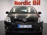 Begagnad Toyota Auris 126 HK (92 kW) 2007 Svart Halvkombi